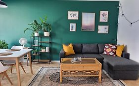 Cozy Two-Room Apt In Pasila, Next To Messukeskus And Tripla